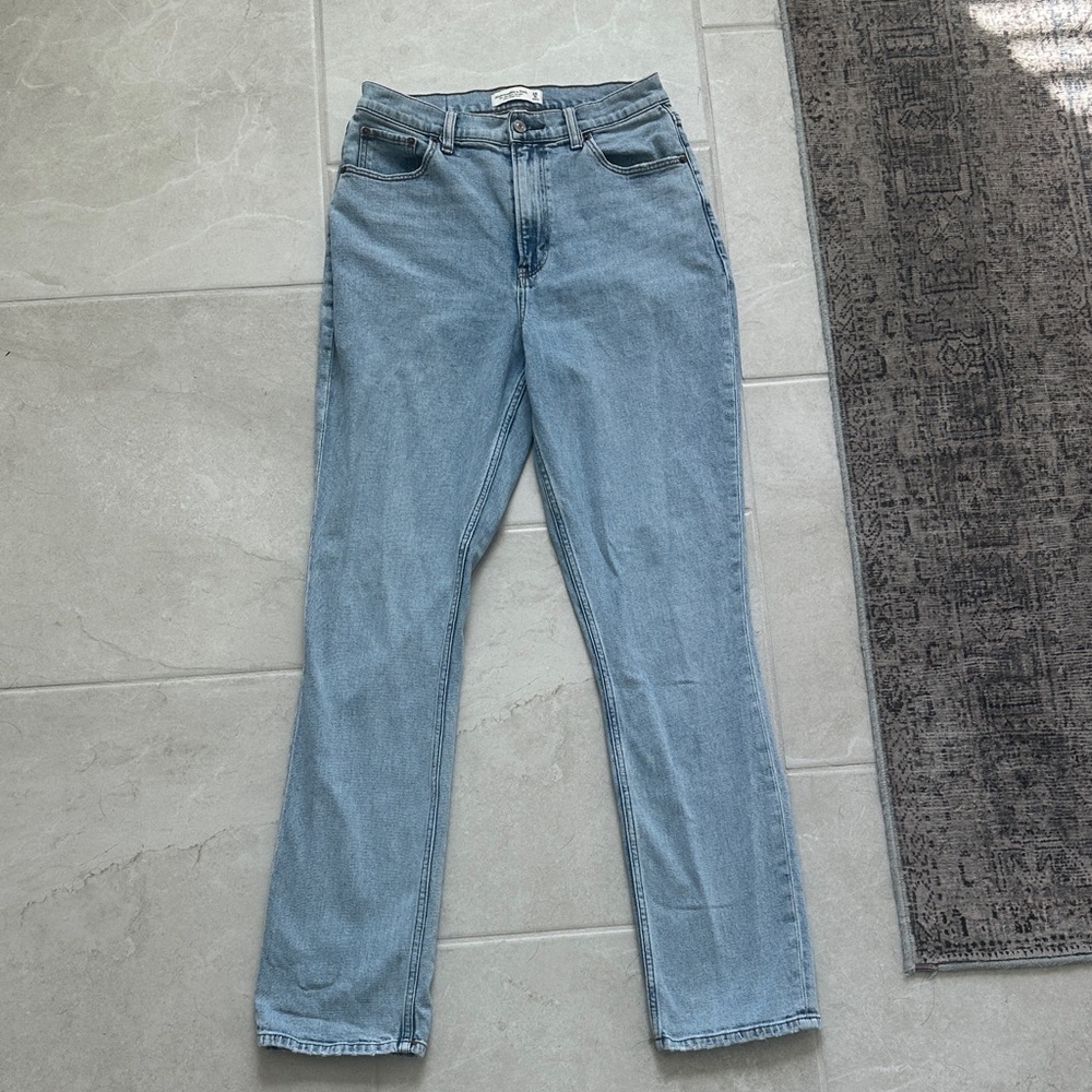 Abercrombie Ultra High Rise 90’s Slim Straight Jeans Curve Love Size 29 Long